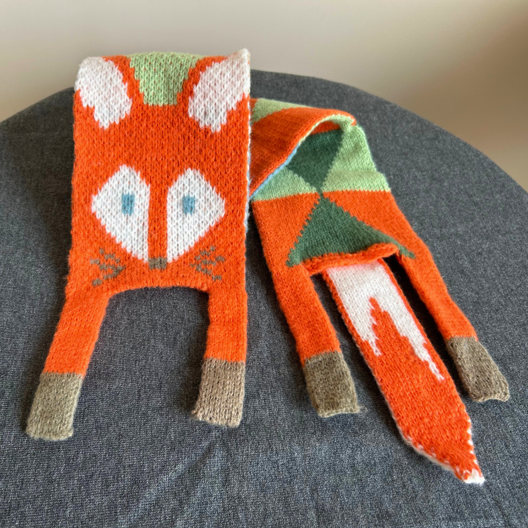 Woven Cute Fox Pattern Scarf