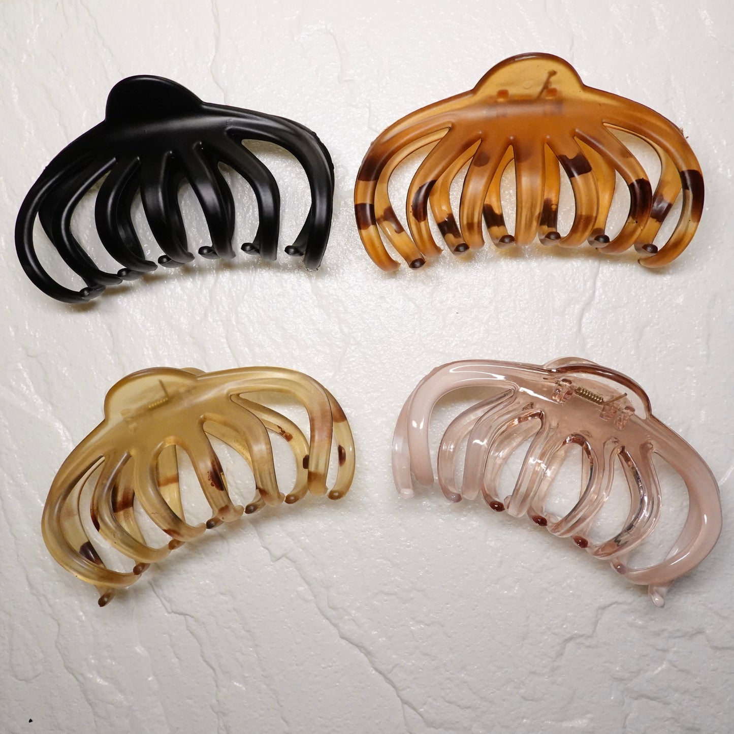 2 Pieces of Flower-Shaped Hair Claw Clips