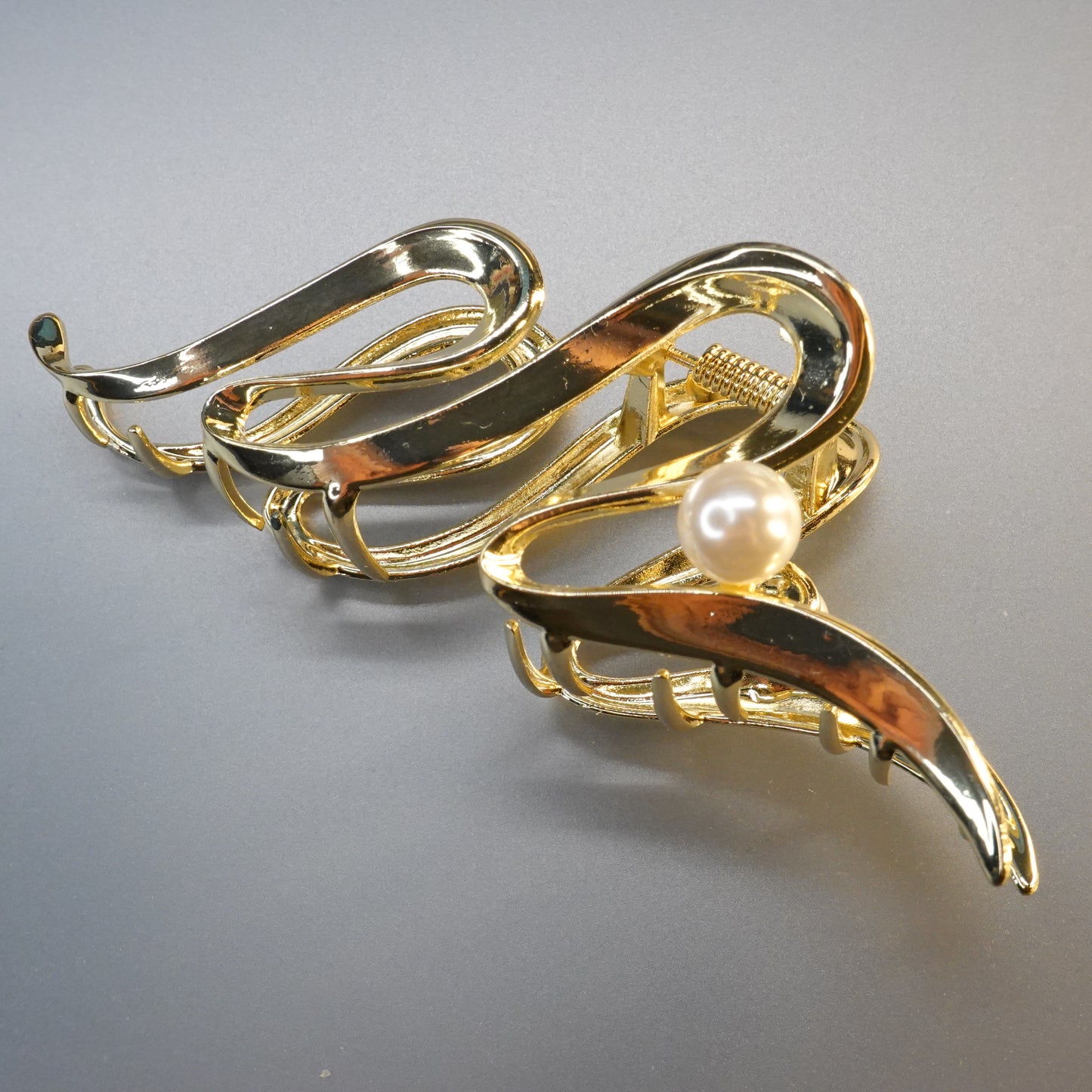 Elegant Gold Cream Swirl Hair Claw Clip