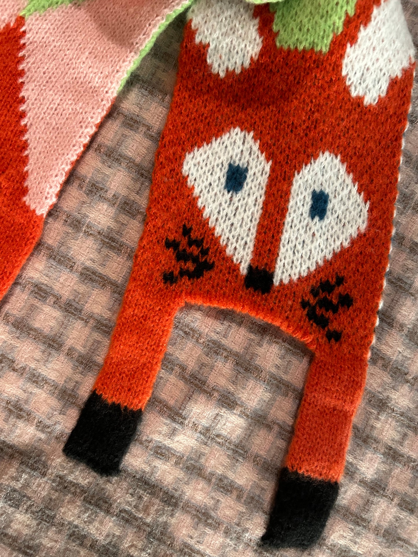 Woven Cute Fox Pattern Scarf